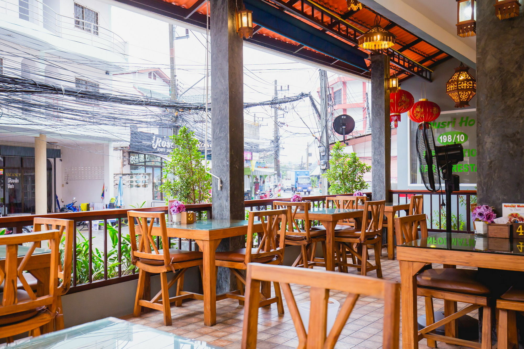 Chusri Hotel Patong Eksteriør billede